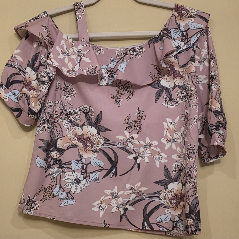 SHEIN Pink Floral Ruffle Blouse